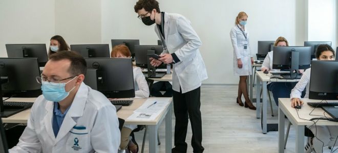 Повышение квалификации медицинских работников: как проходят курсы?